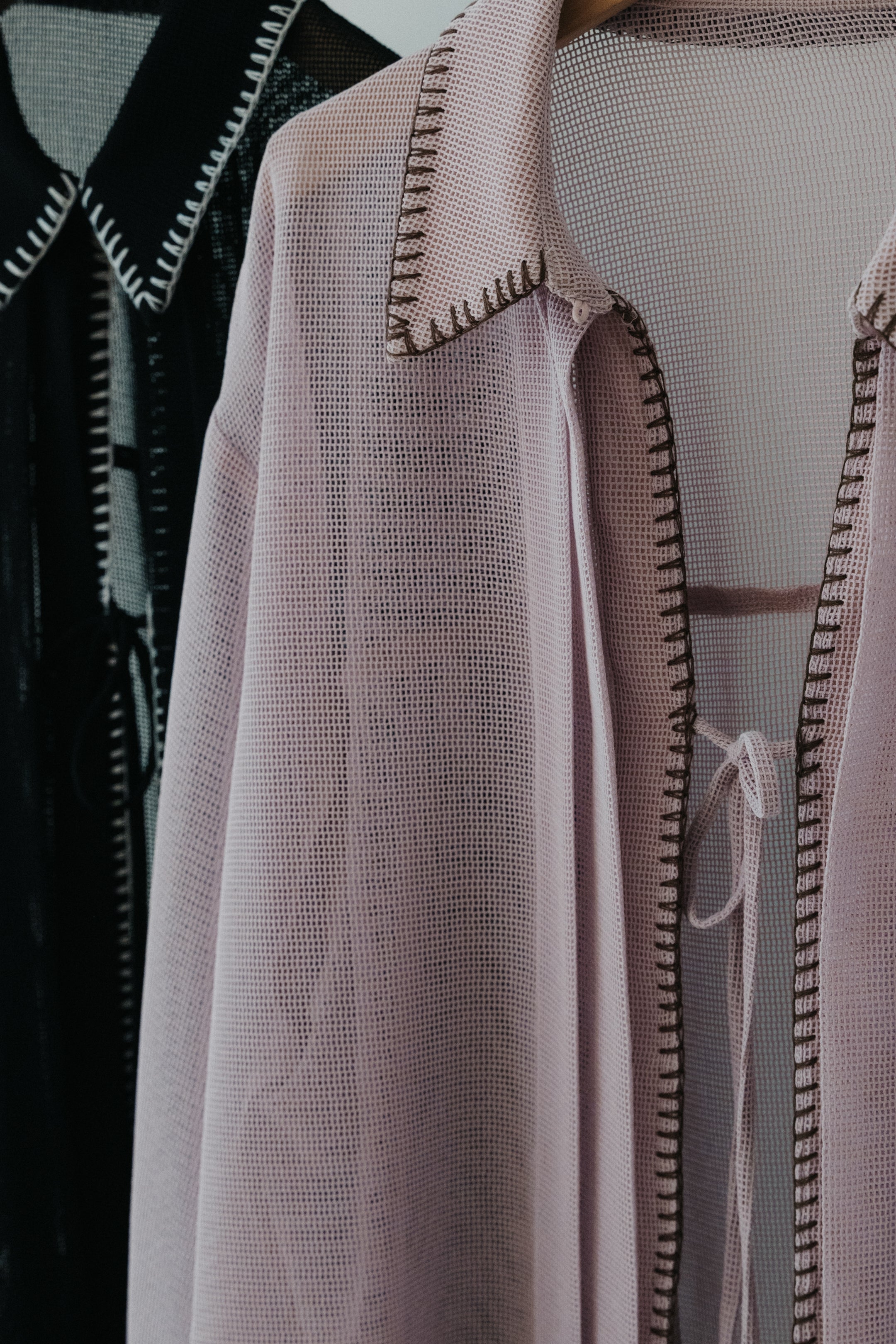 【ROOM.THE.ROOM】Elio front-tie shirt