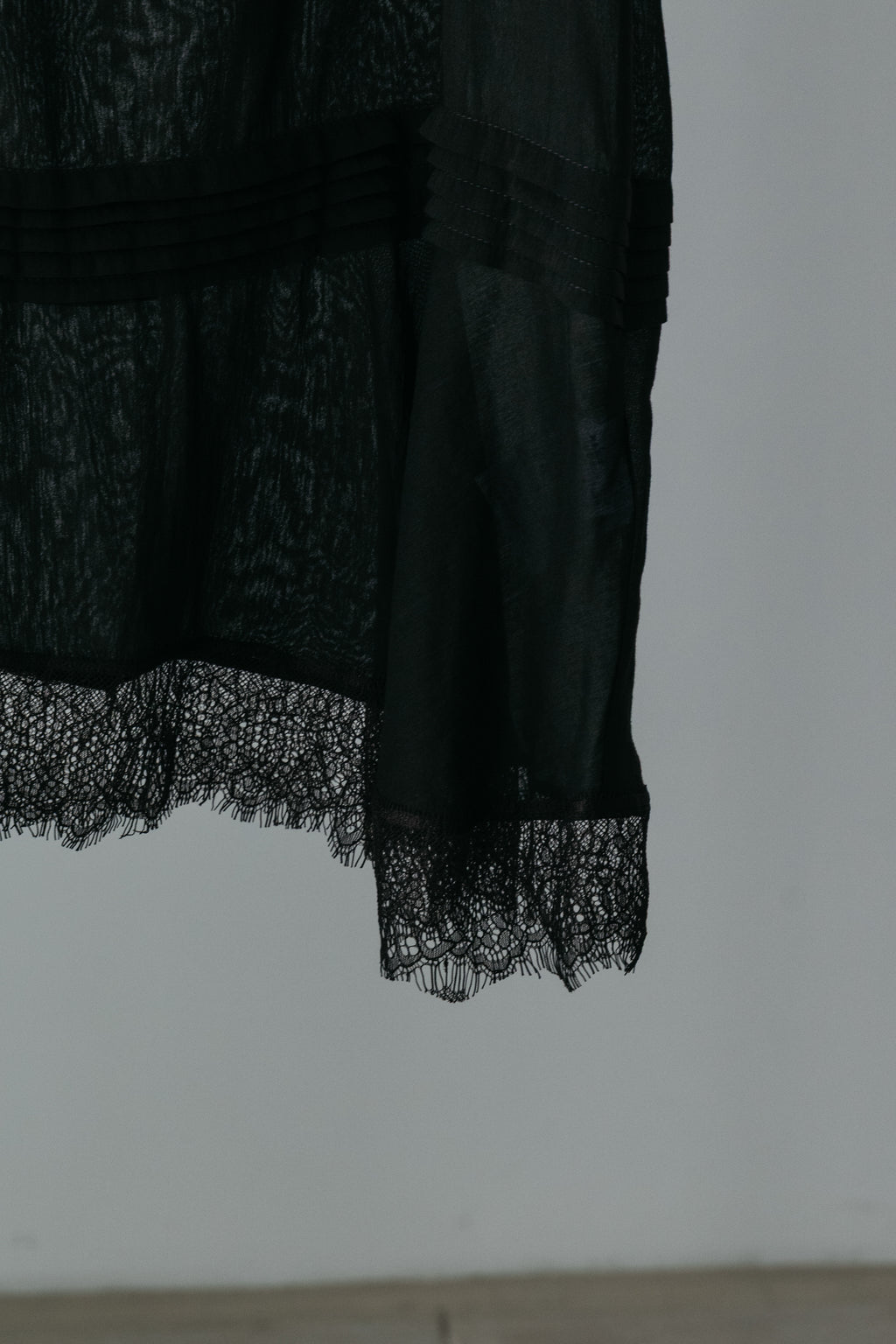【MAIKU】Lace cami tunic