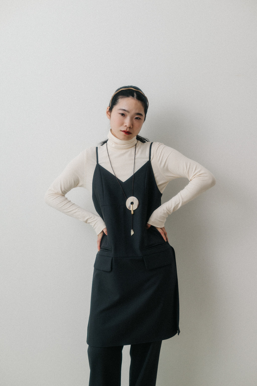 【ROOM.THE.ROOM】Alicia turtle neck Tshirt