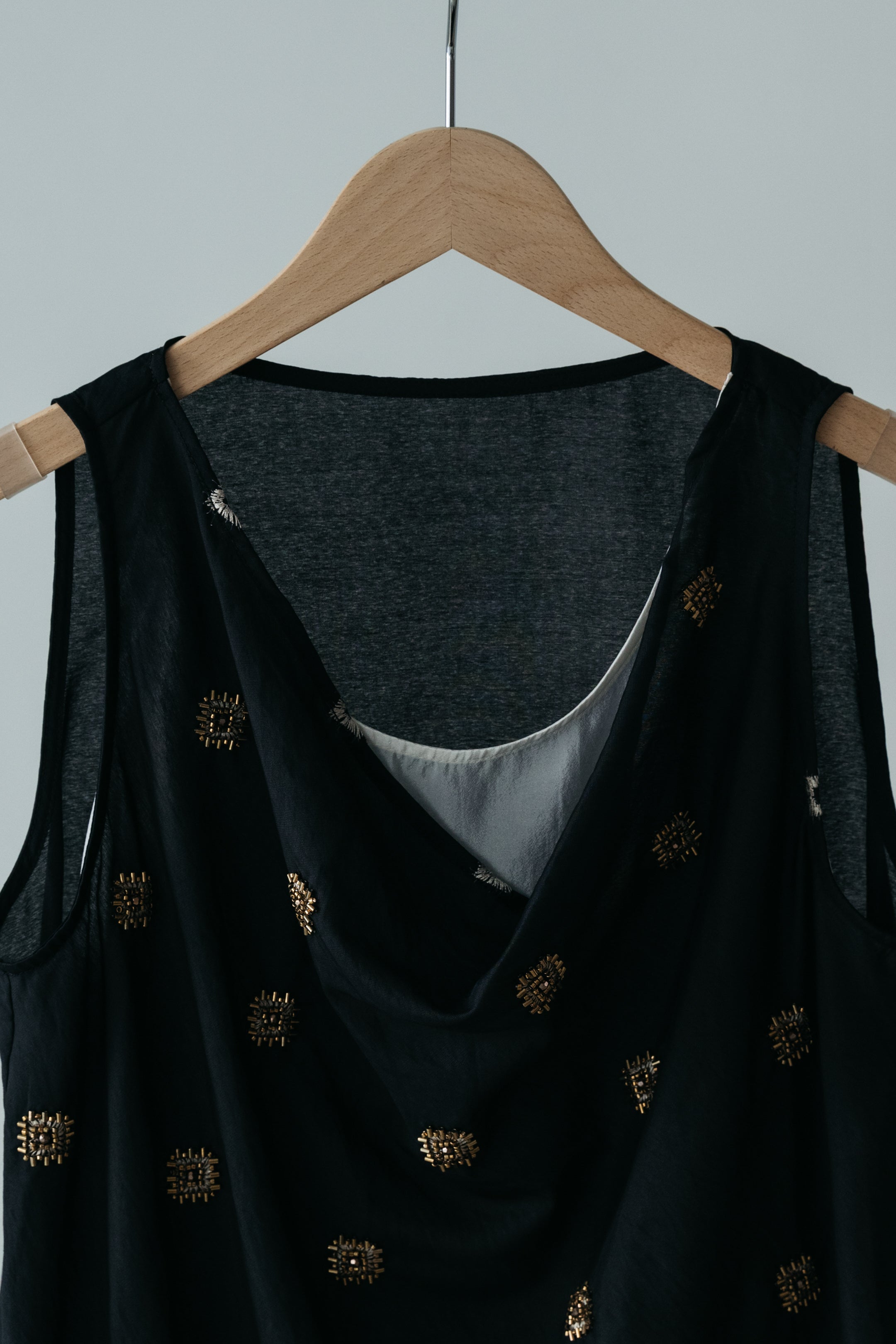 【MAIKU】bijou embroidery top