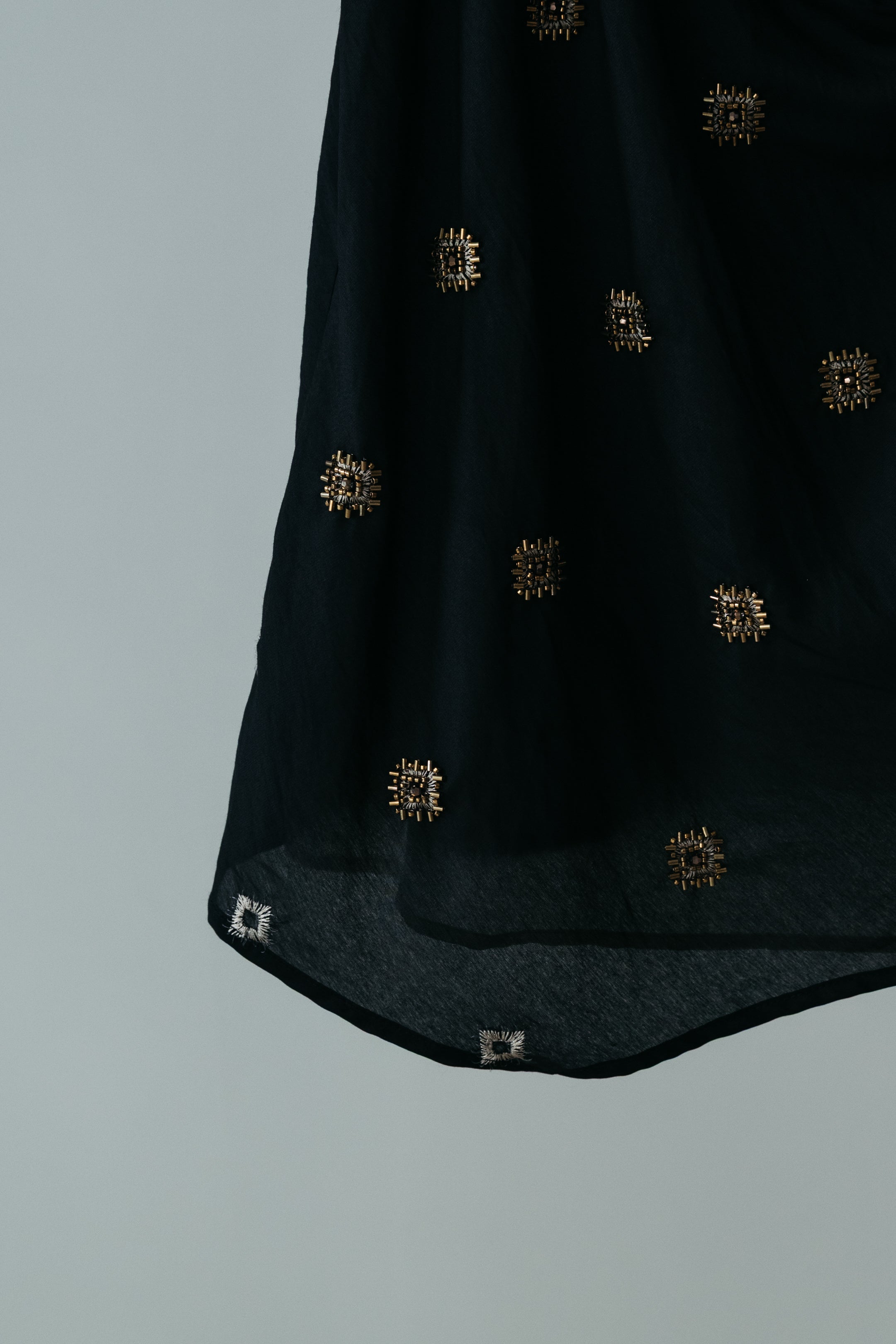 【MAIKU】bijou embroidery top