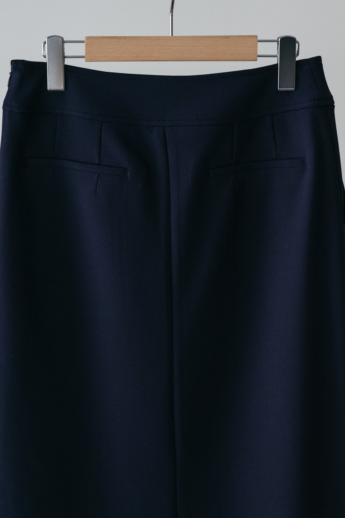 【ROOM.THE.ROOM】Straight skirt