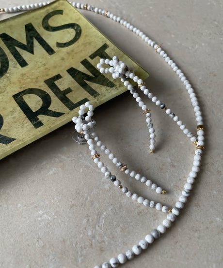 【Luce Costante】Howlite bow pierces(ピアス)