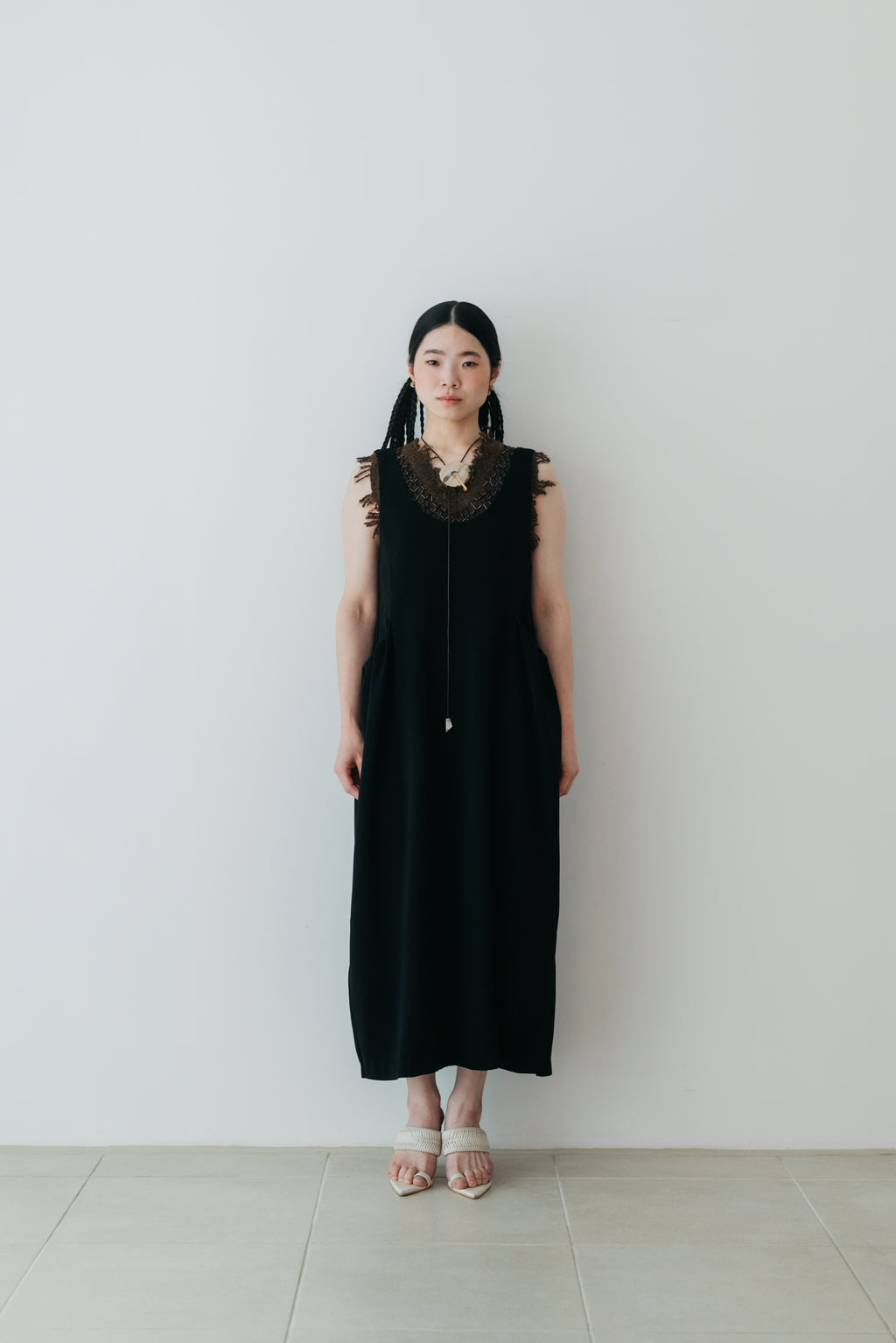 【ROOM.THE.ROOM】Alicia scoop neck dress