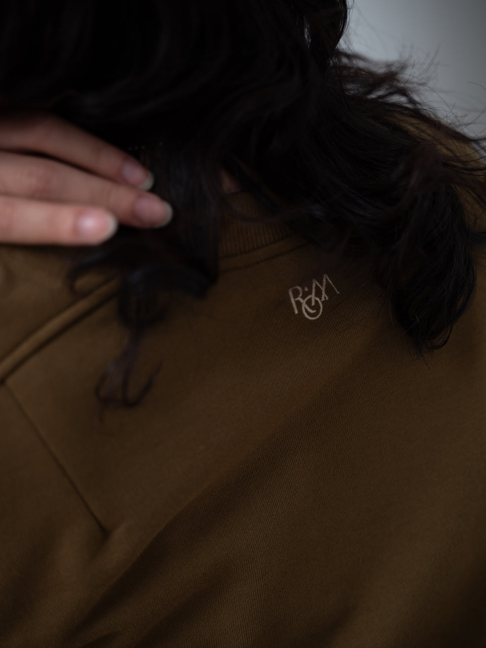 【PRE ORDER 2026SS】【ROOM.THE.ROOM】Emma sweatshirt 【先行予約12月上旬ごろ配送予定】