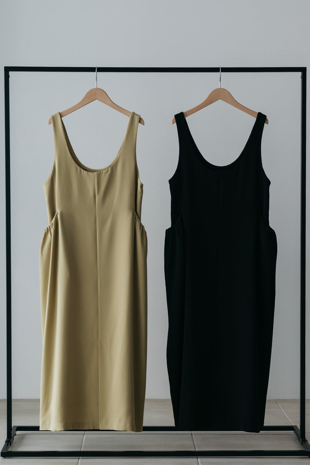 【ROOM.THE.ROOM】Alicia scoop neck dress