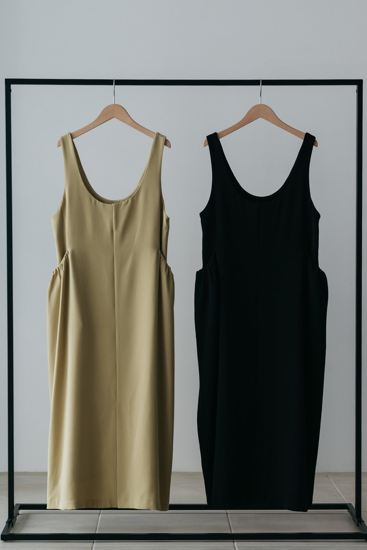【ROOM.THE.ROOM】Alicia scoop neck dress