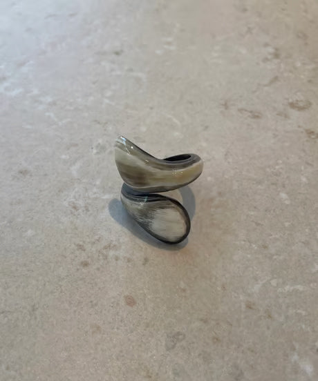 【ROOM.THE.ROOM】Buffalo horn ring