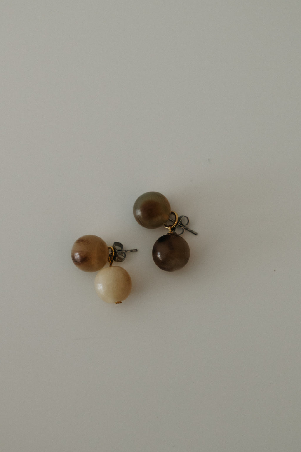 【ROOM.THE.ROOM】Ball stud earrings