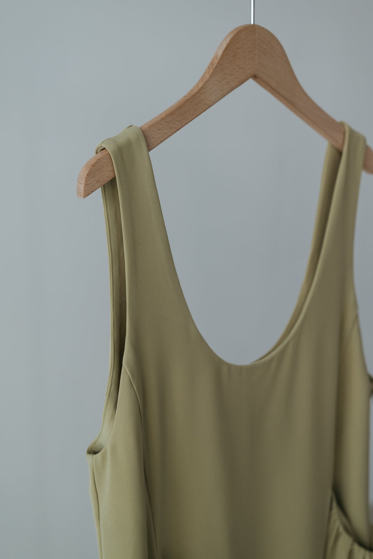 【ROOM.THE.ROOM】Alicia scoop neck dress