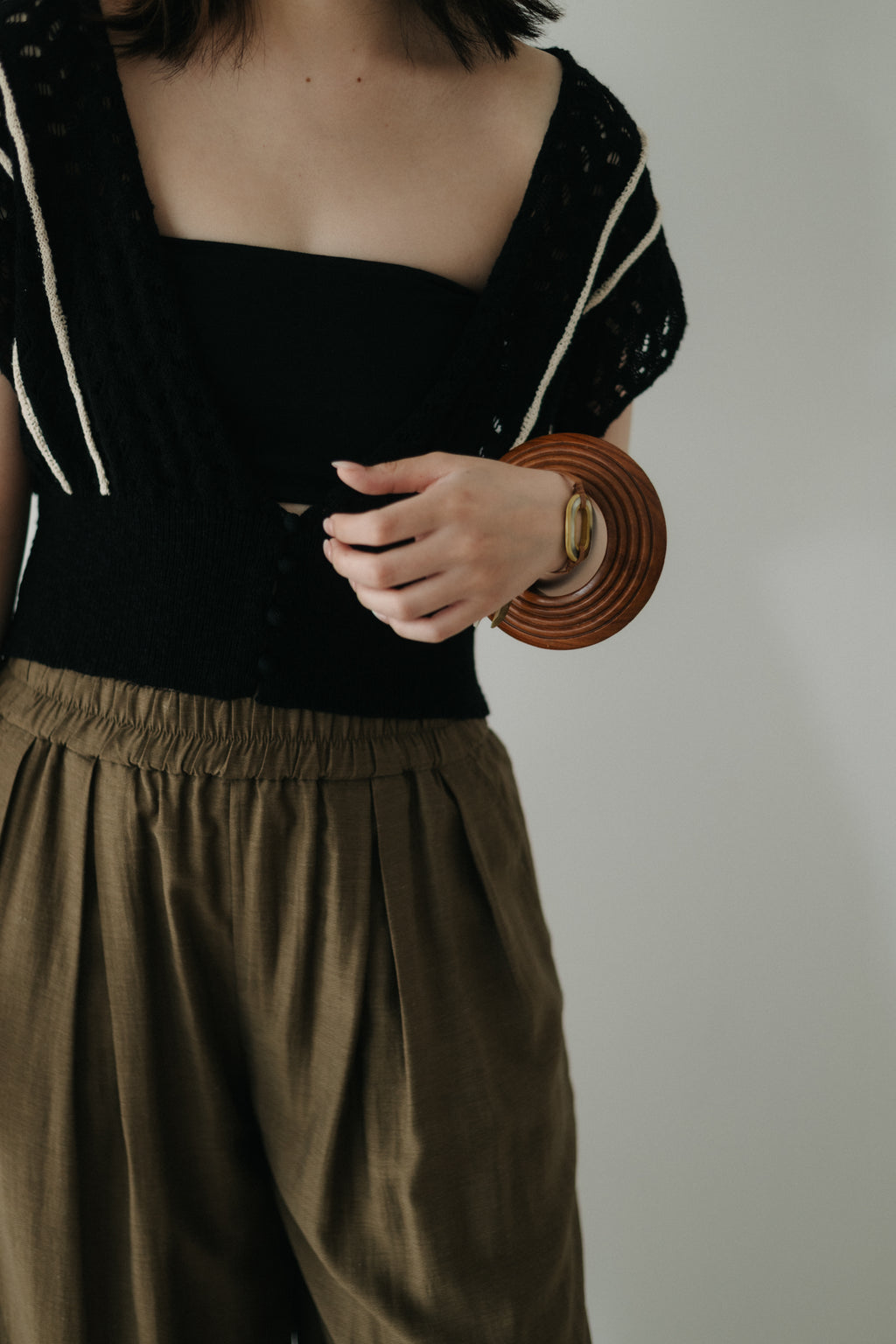 【ROOM.THE.ROOM】Oliver cropped-mesh cardigan