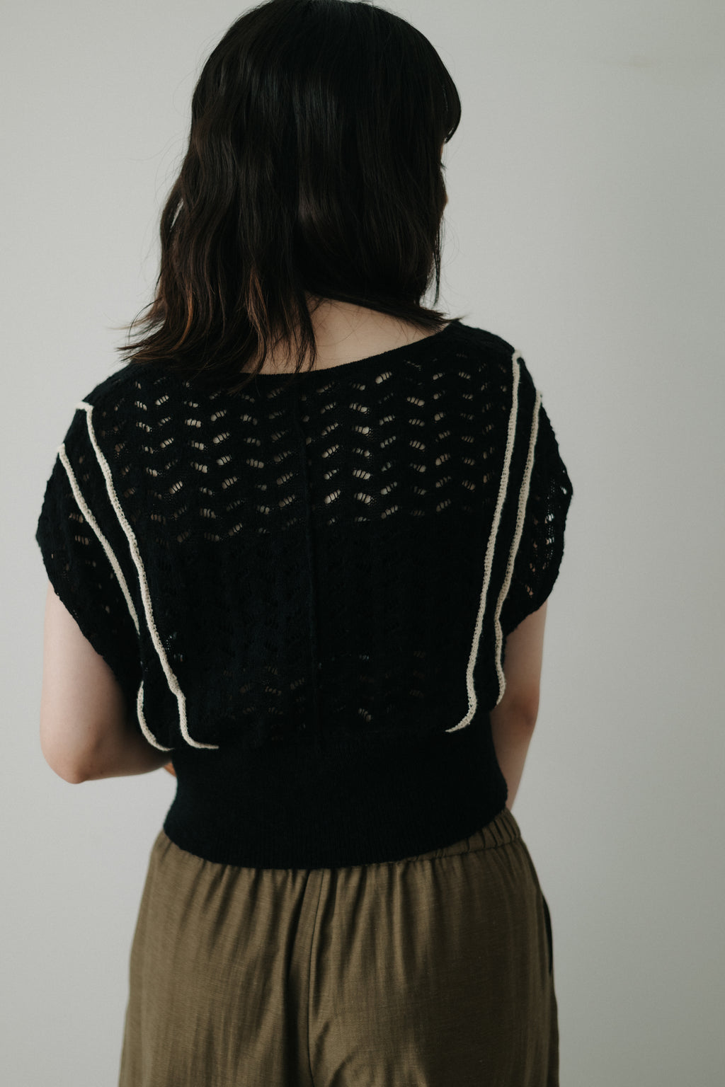 【ROOM.THE.ROOM】Oliver cropped-mesh cardigan