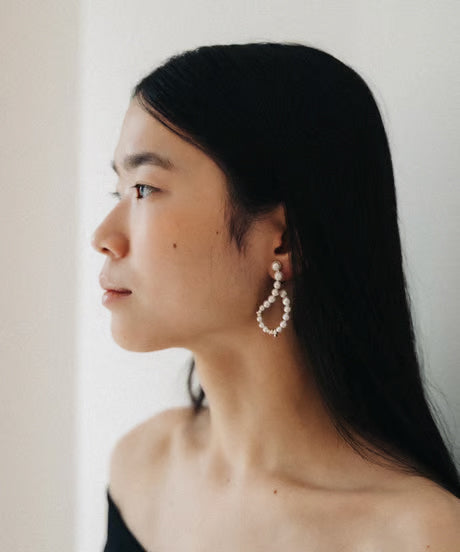 【ROOM.THE.ROOM】Pearl line earrings(イヤリング)