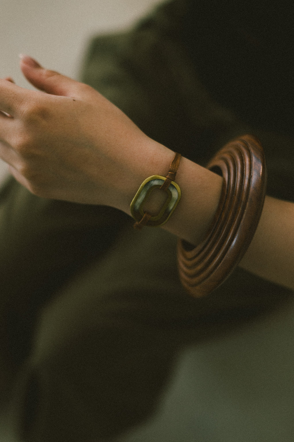 【ROOM.THE.ROOM】Frame bracelet