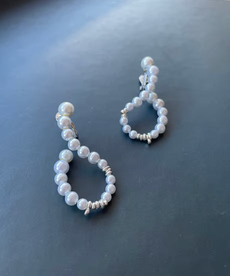【ROOM.THE.ROOM】Pearl line earrings(イヤリング)
