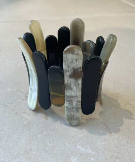 【ROOM.THE.ROOM】Buffalo horn bangle