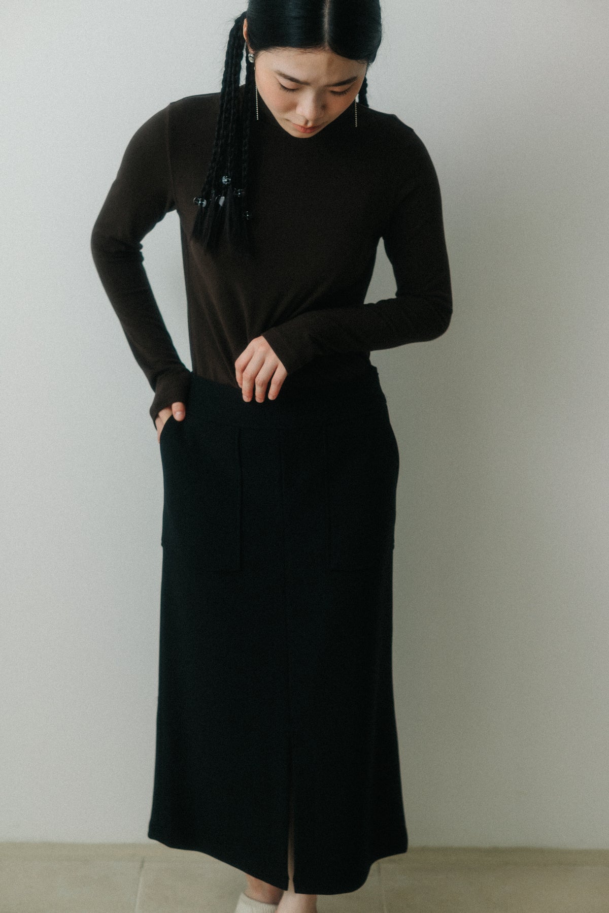 【ROOM.THE.ROOM】Straight skirt