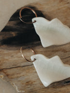 【g.binsky】AR hoop pierces(ピアス) Col. WHITE/ CREAM