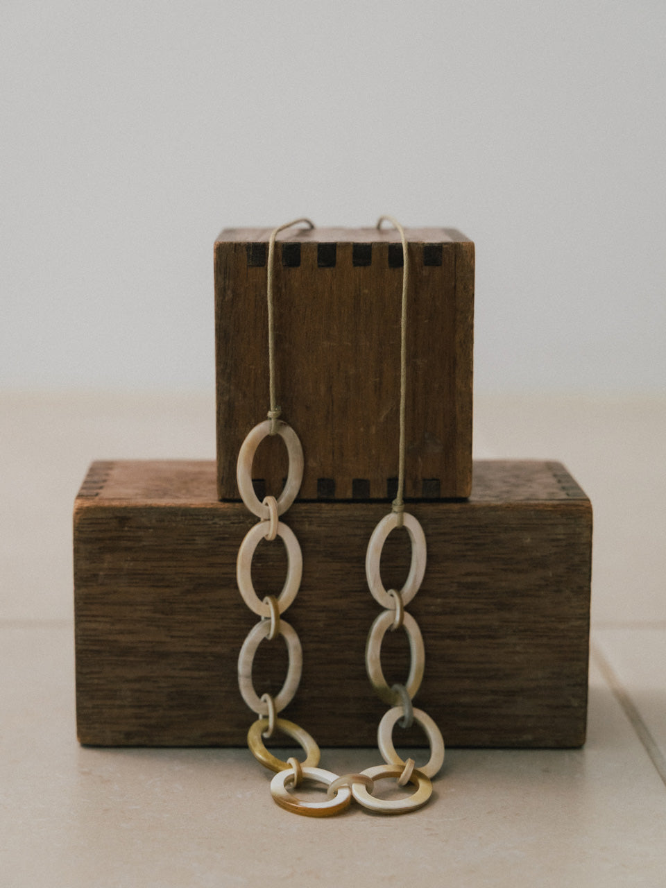 【ROOM.THE.ROOM】Buffalo horn circle necklace