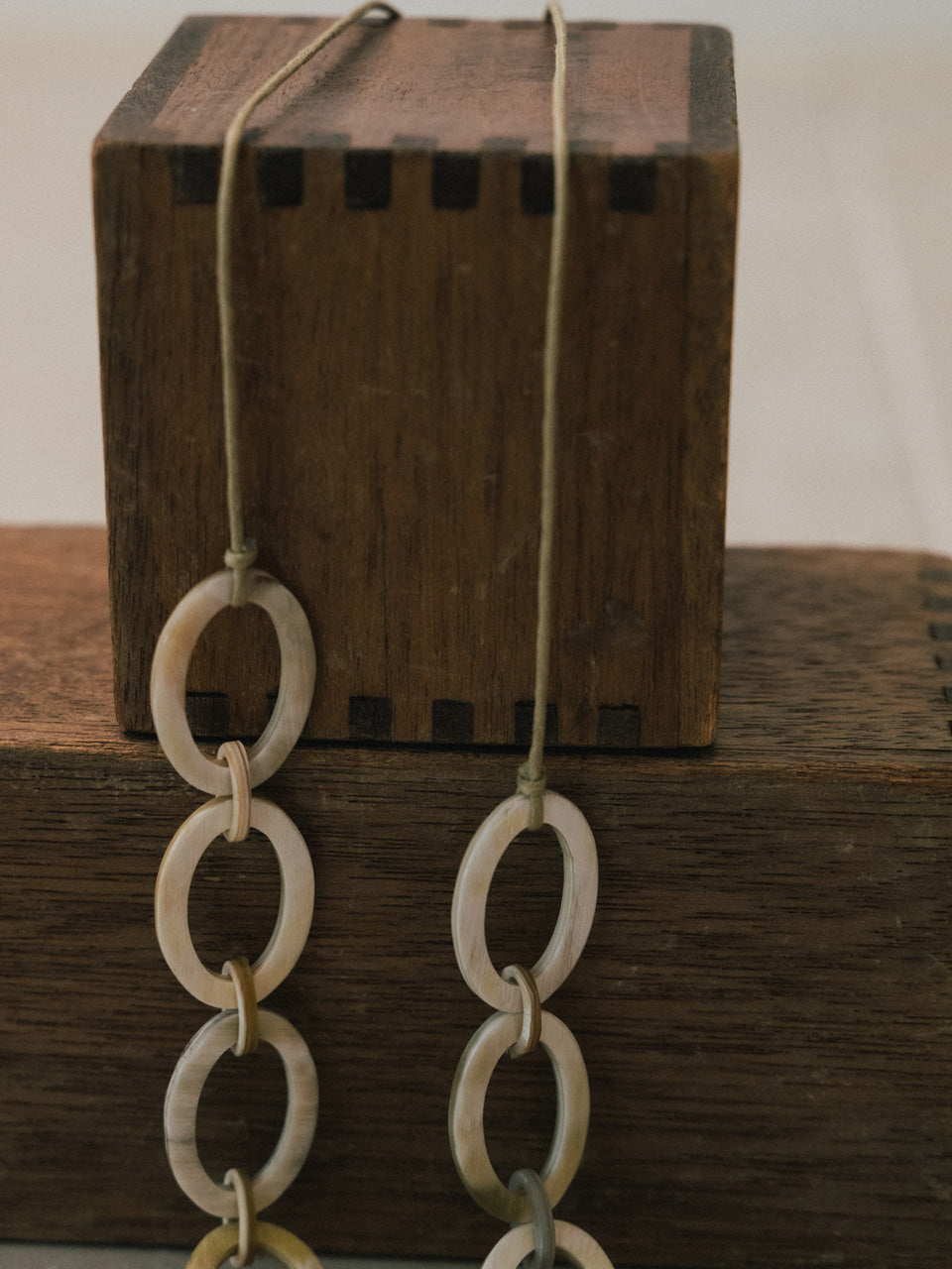 【ROOM.THE.ROOM】Buffalo horn circle necklace