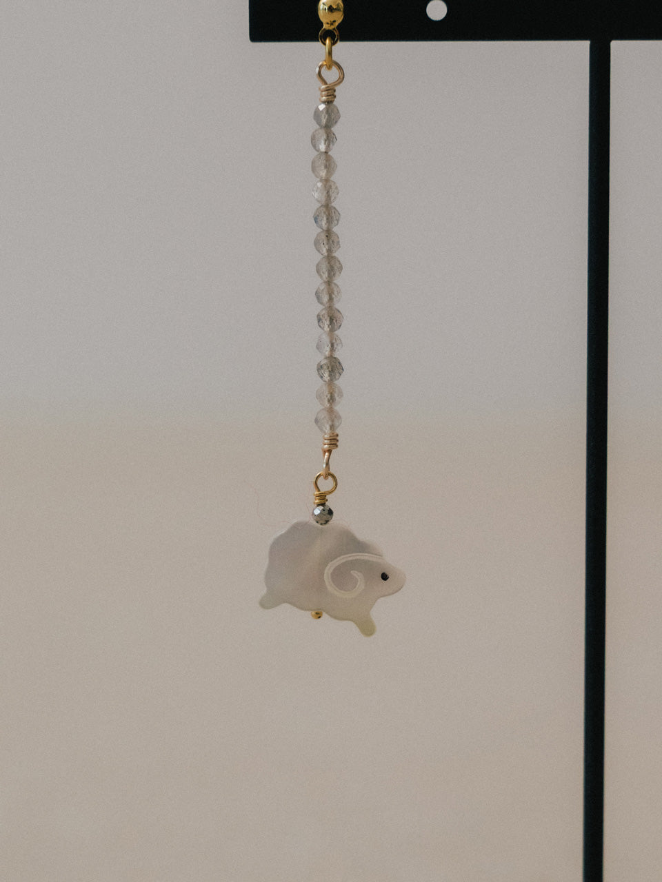 【Luce Costante】Animal short pierces(イヤリング変更可) Labradorite