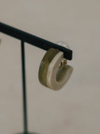 【ROOM.THE.ROOM】Buffalo horn double hoop earrings(イヤリング)