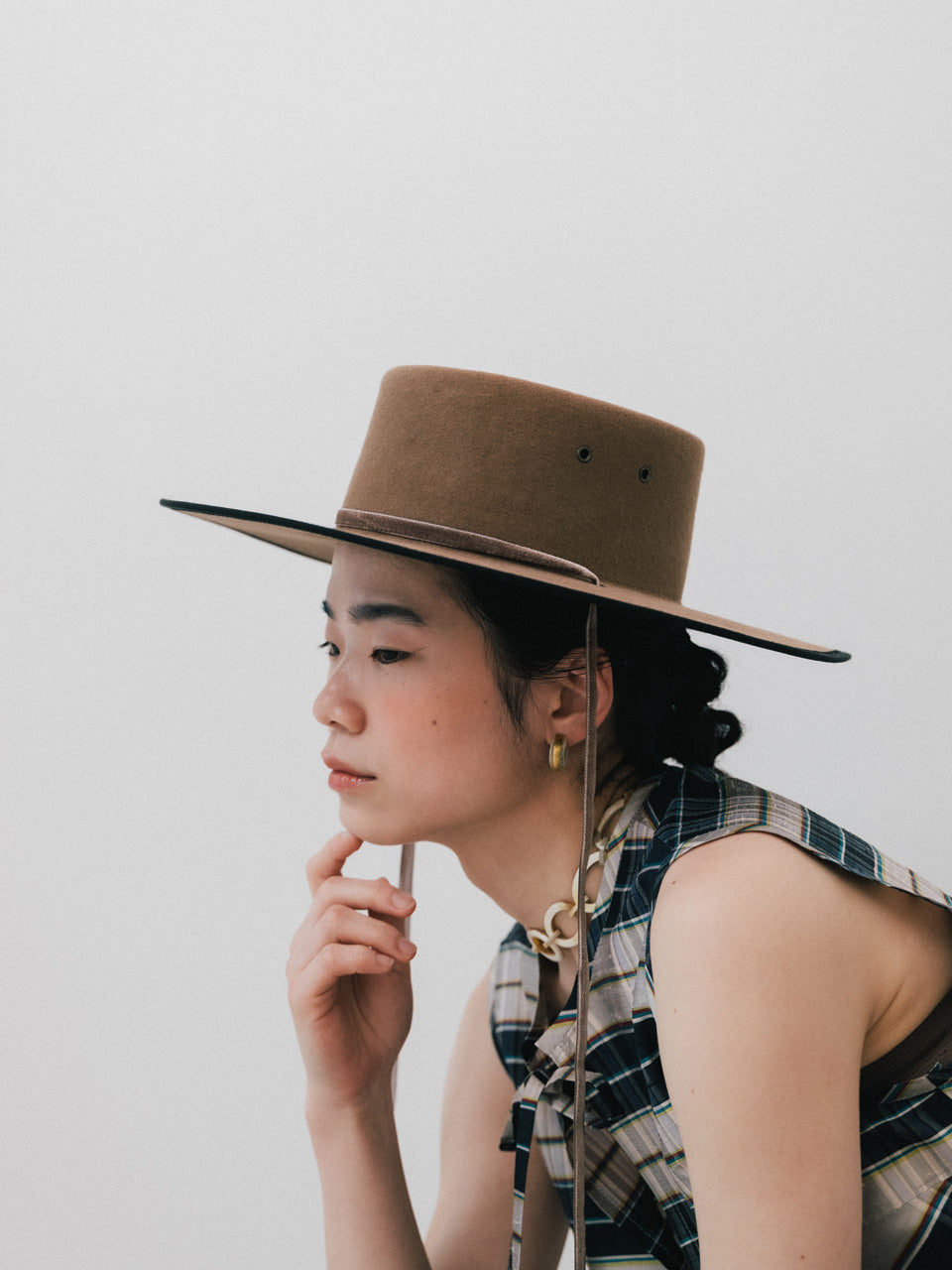 【ROOM.THE.ROOM】Buffalo horn lined pierces(ピアス)