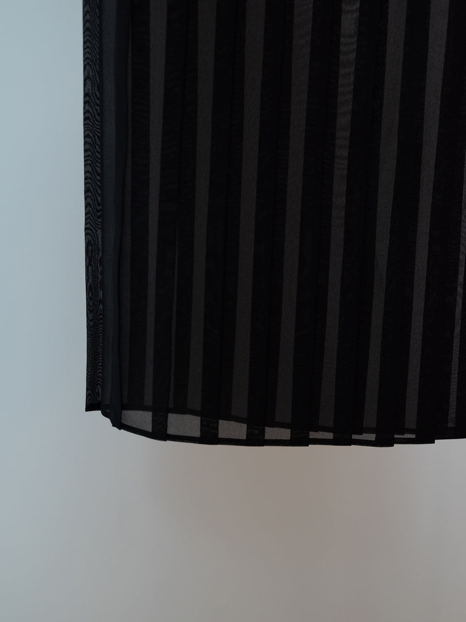 【PRE ORDER 2026SS】【ROOM.THE.ROOM】Brooklyn pleated stole【先行予約2月中旬ごろ配送予定】