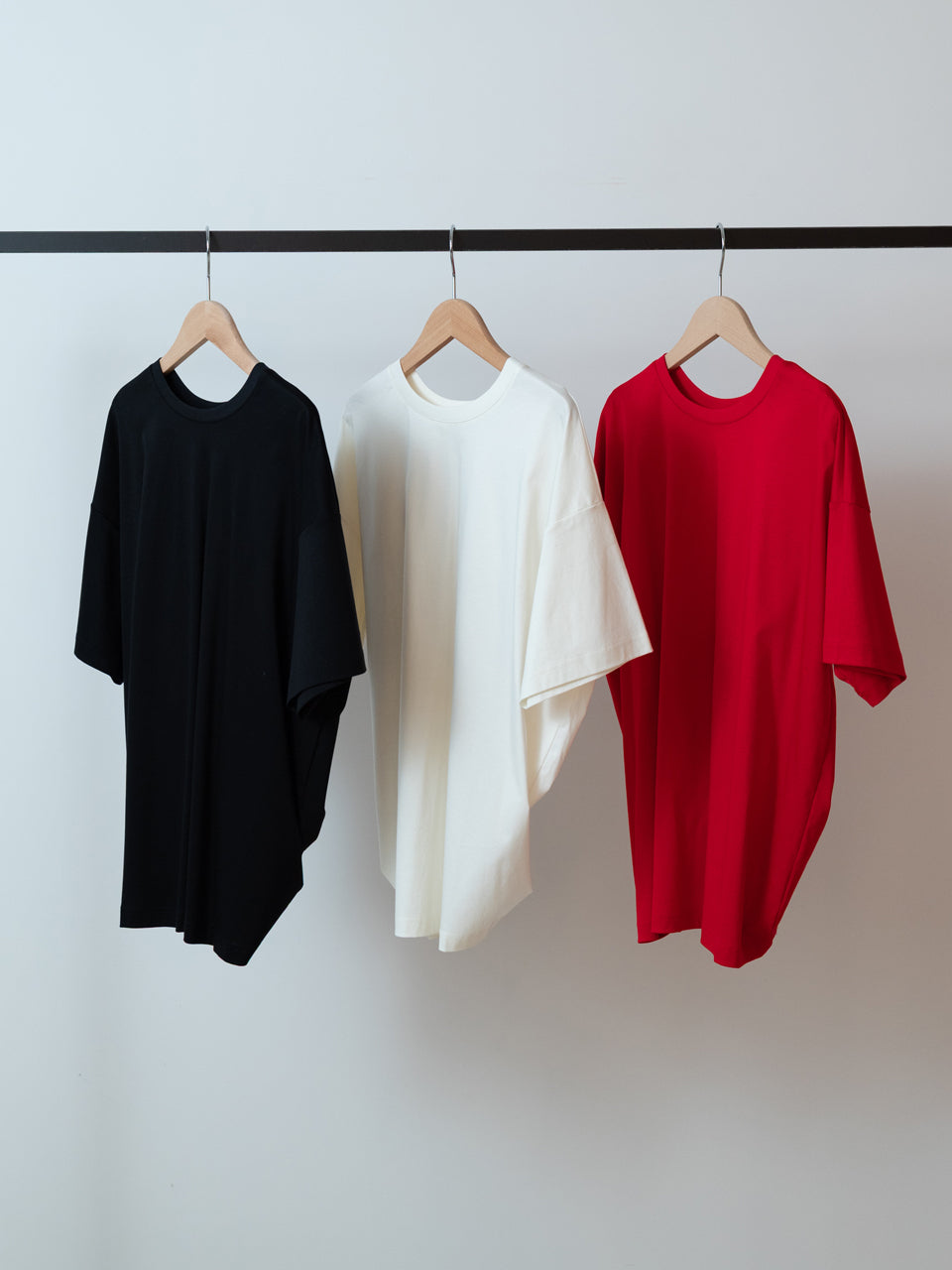 【PRE ORDER 2026SS】【ROOM.THE.ROOM】Brooklyn Ruched back t-shirt【先行予約2月中旬ごろ配送予定】