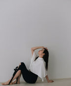 【ROOM.THE.ROOM】Emerald Flowsion Flare T-shirt Col. OFF WHITE /BLACK