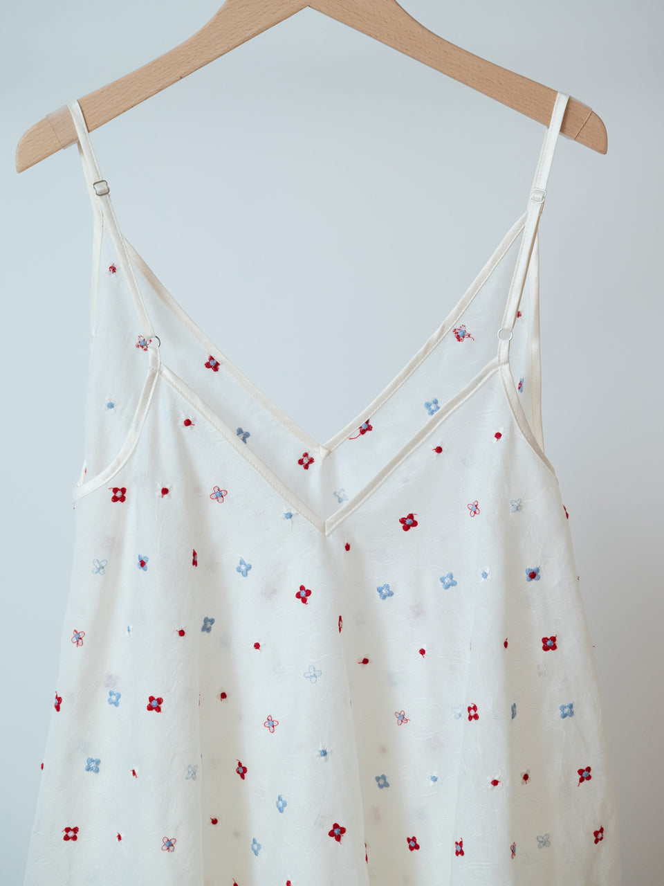 【PRE ORDER 2026SS】【ROOM.THE.ROOM】Brooklyn embroidery cami 【先行予約2月中旬ごろ配送予定】