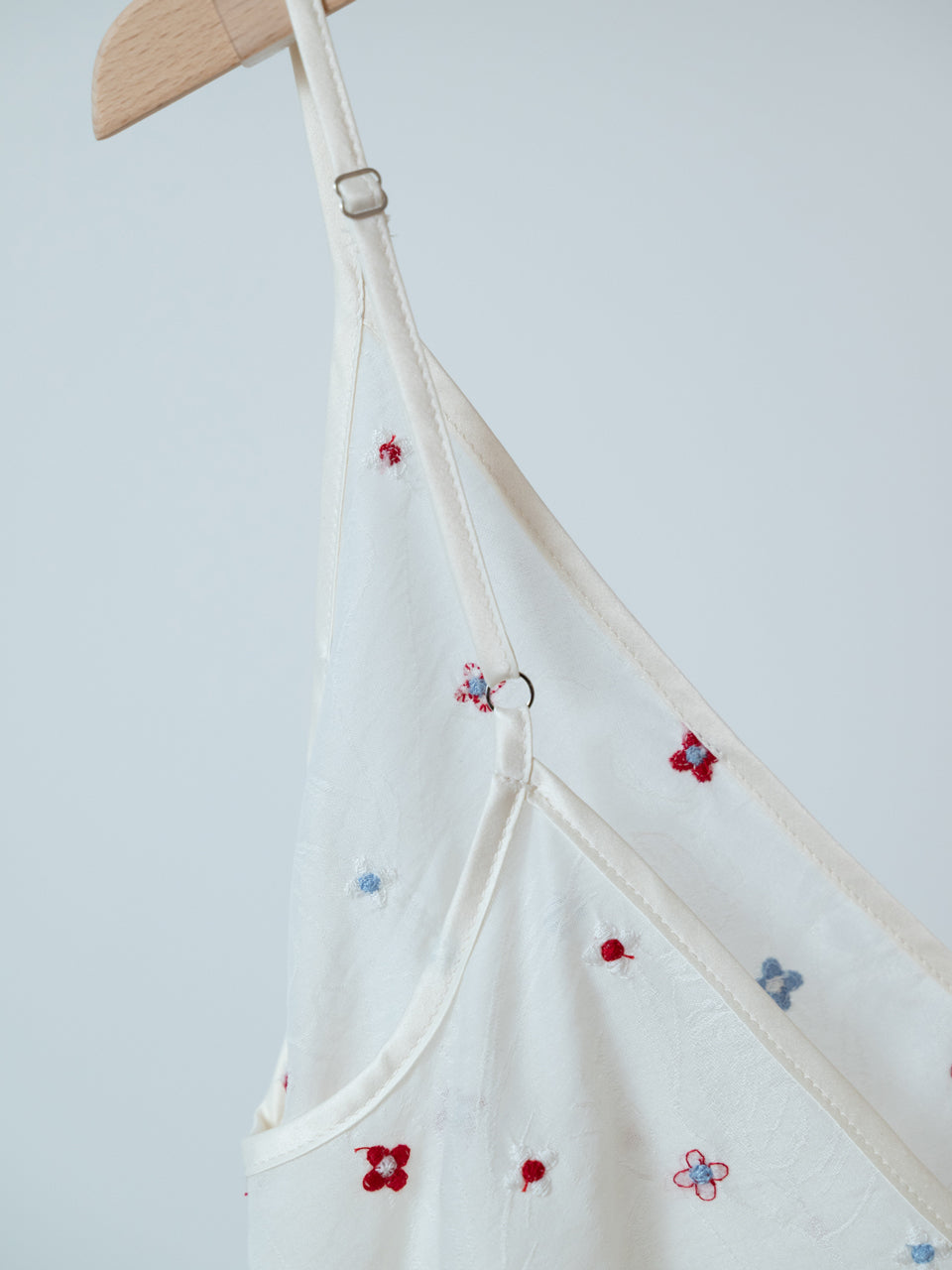 【PRE ORDER 2026SS】【ROOM.THE.ROOM】Brooklyn embroidery cami 【先行予約2月中旬ごろ配送予定】