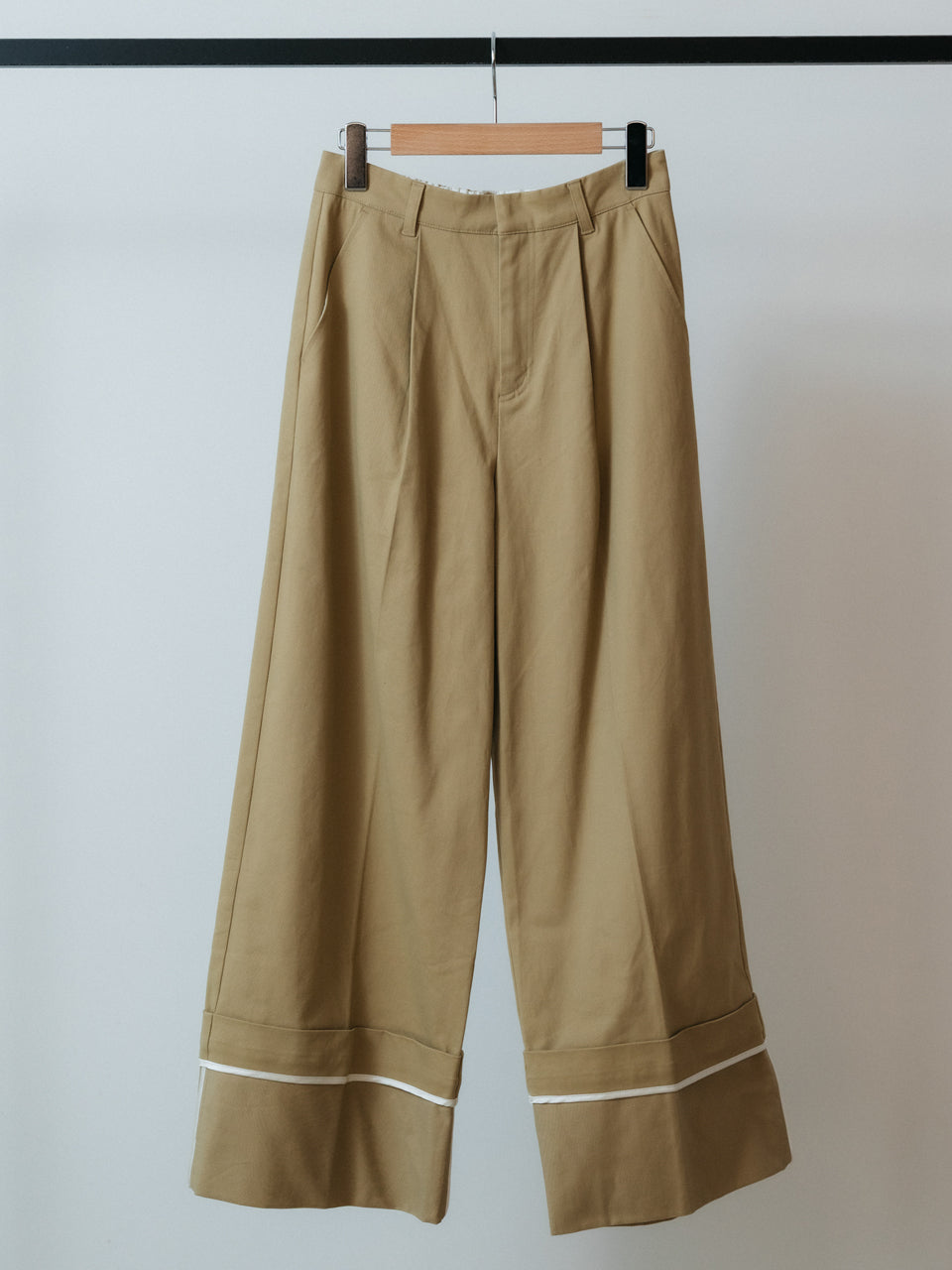 【PRE ORDER 2026SS】【ROOM.THE.ROOM】Emma wide-leg pants 【先行予約12月上旬ごろ配送予定】