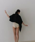 【ROOM.THE.ROOM】Emerald Flowsion Flare T-shirt Col. OFF WHITE /BLACK