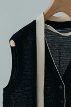 【MAIKU】V-neck knit tie vest