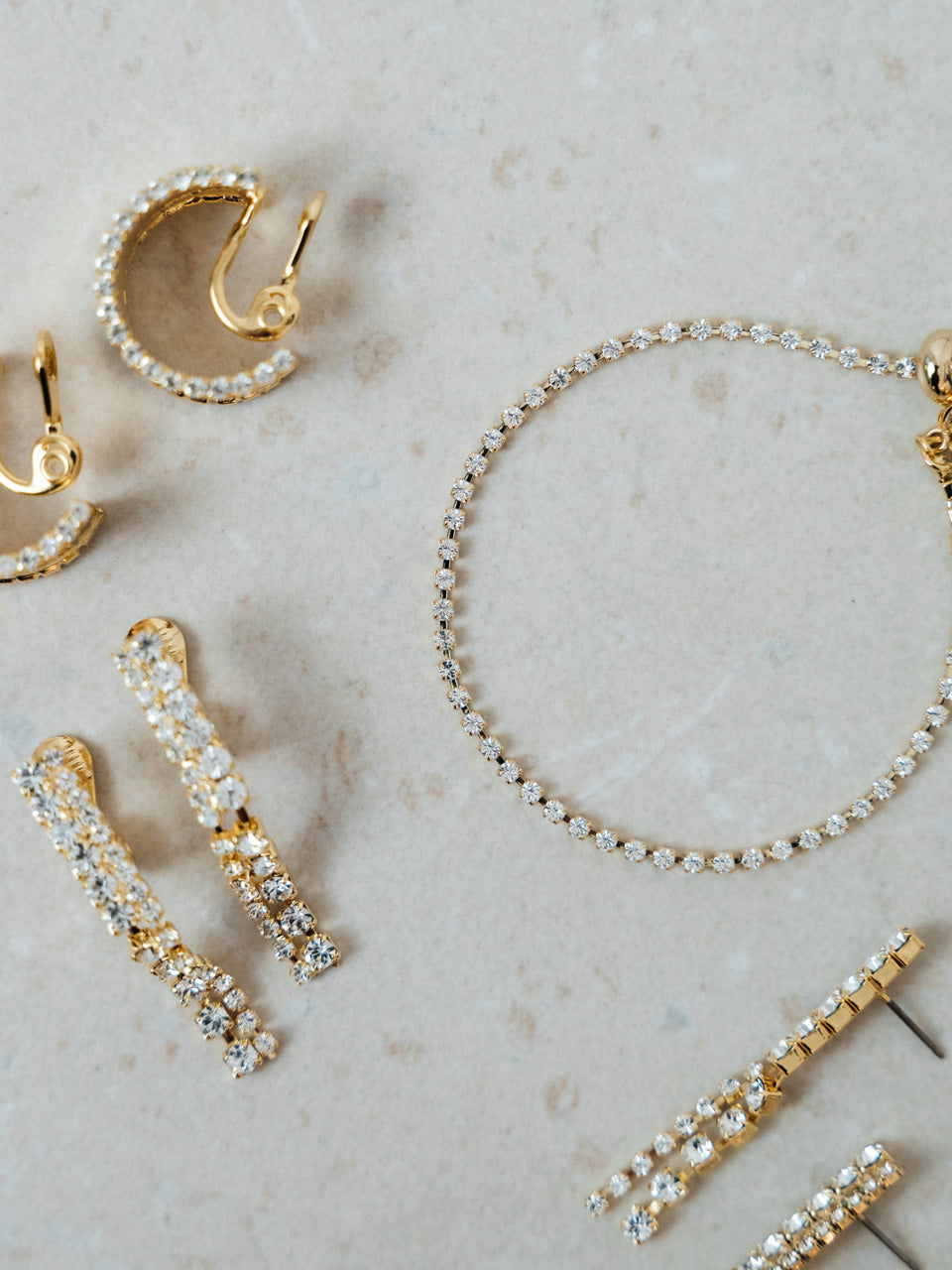 【ROOM.THE.ROOM】Rhinestone chain earrings(イヤリング)