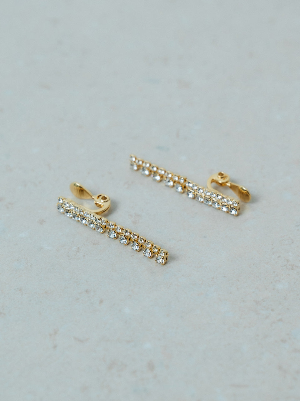 【ROOM.THE.ROOM】Rhinestone chain earrings(イヤリング)
