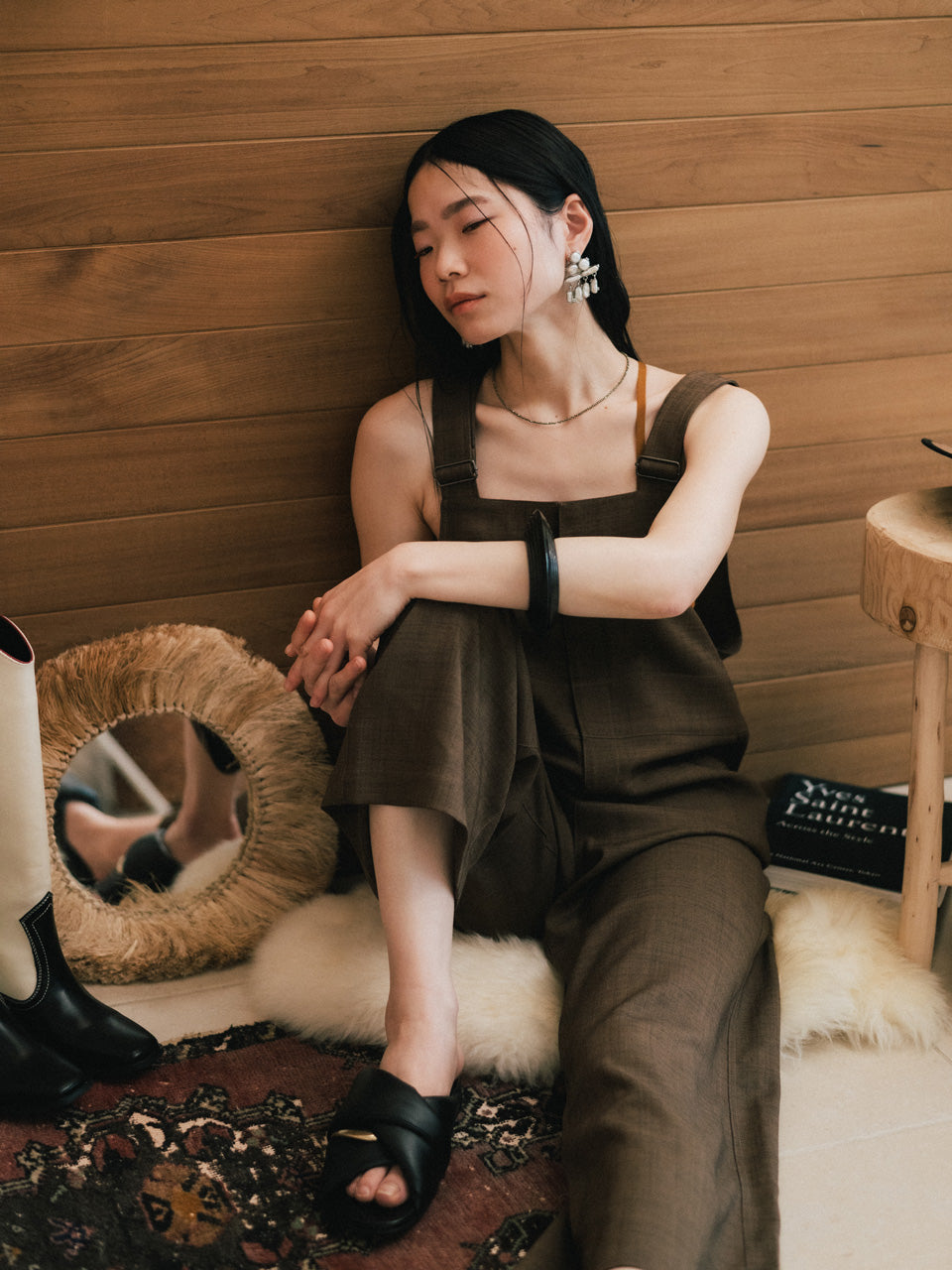 【L'unique et moi】Couche slides Col. WHITE/ BLACK