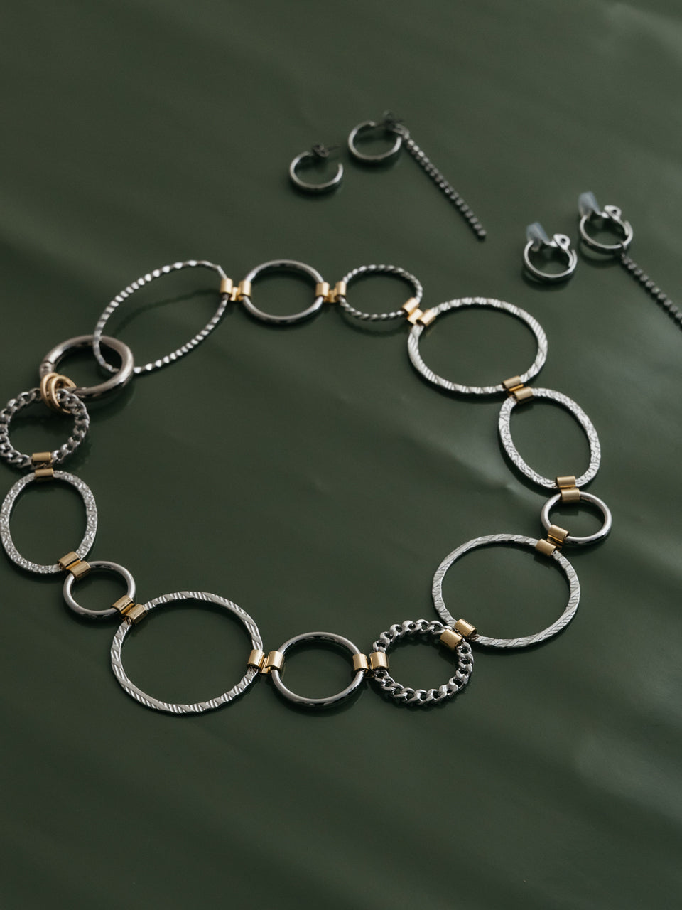 【ROOM.THE.ROOM】Metal circle necklace
