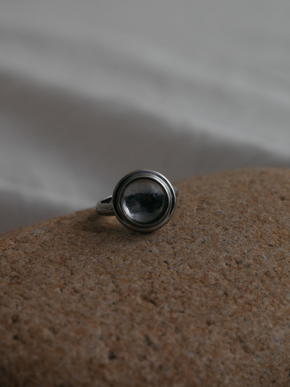 【ROOM.THE.ROOM】Cabochon circle ring