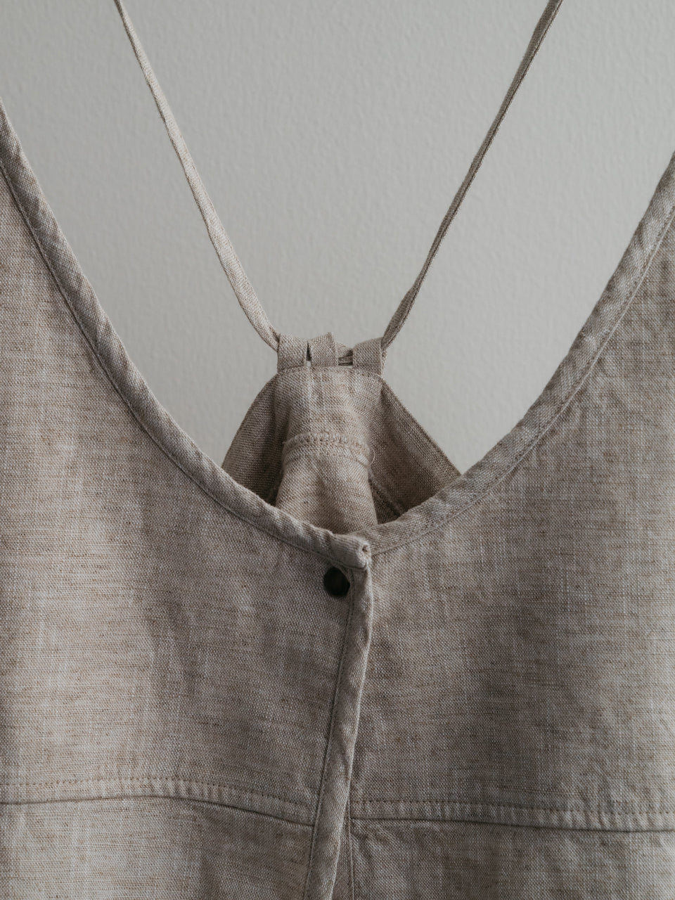 【PRE ORDER 2026SS】【ROOM.THE.ROOM】Ali linen apron vest【先行予約3月中旬ごろ配送予定】