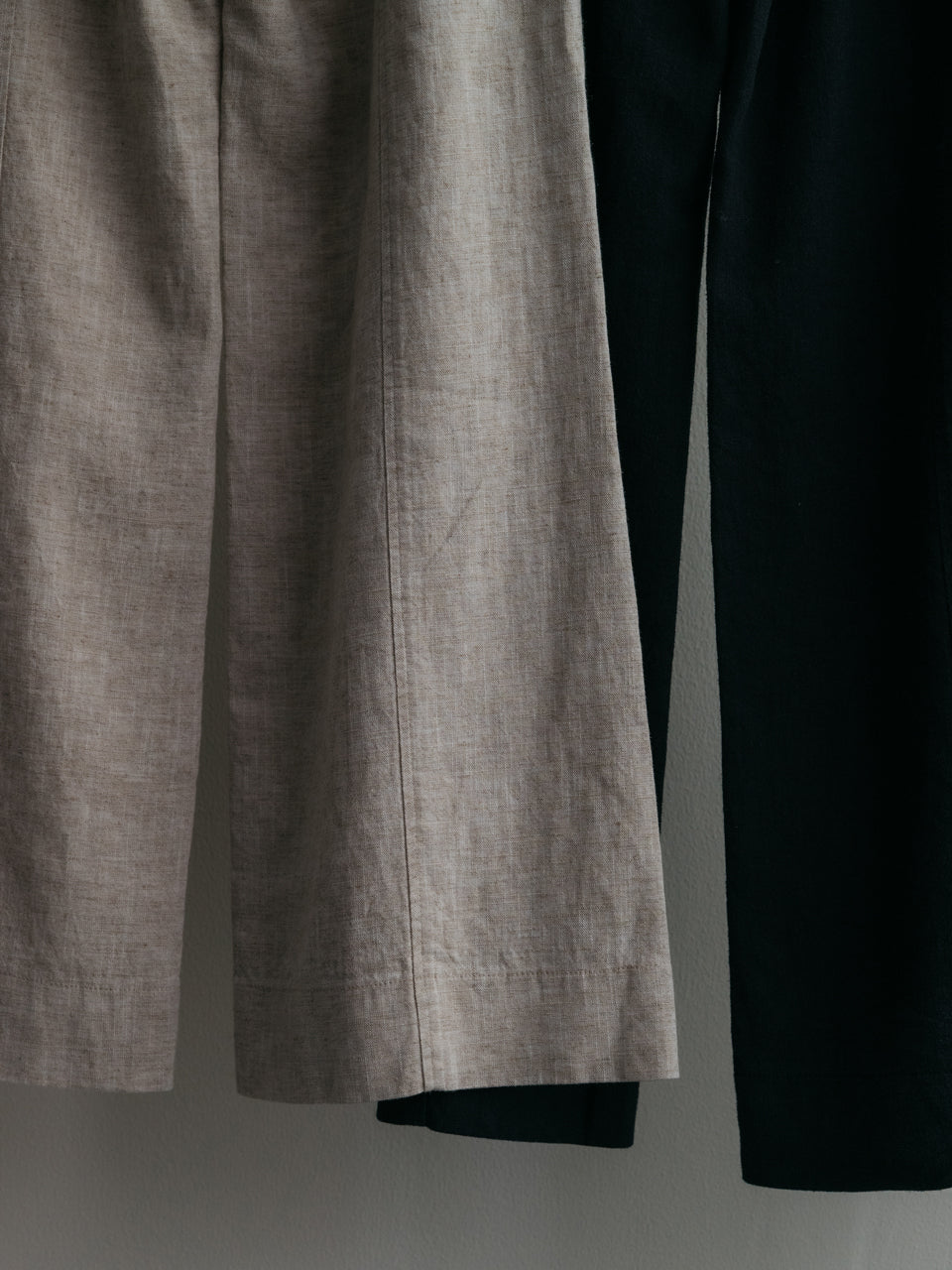 【PRE ORDER 2026SS】【ROOM.THE.ROOM】Ali linen pants【先行予約3月中旬ごろ配送予定】