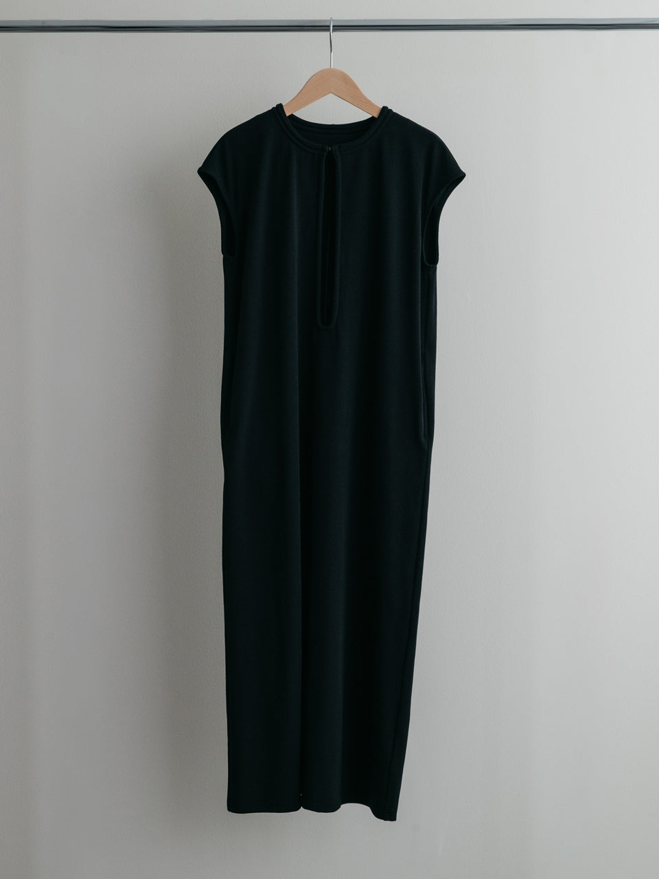 【PRE ORDER 2026SS】【ROOM.THE.ROOM】Jill cut out dress【先行予約5月上旬ごろ配送予定】