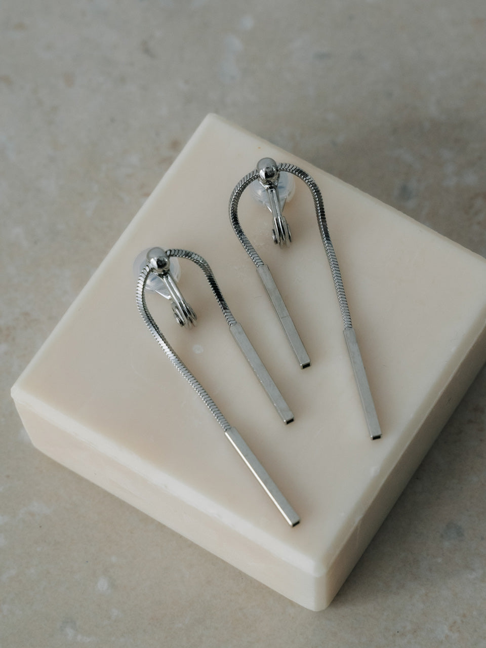 【ROOM.THE.ROOM】Pipe chain earrings