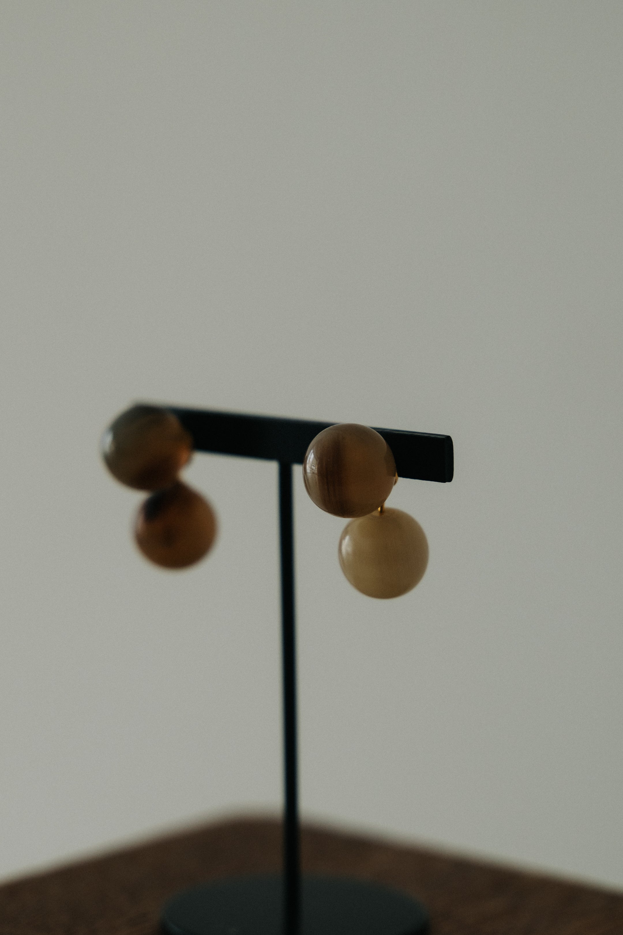 【ROOM.THE.ROOM】Ball stud earrings