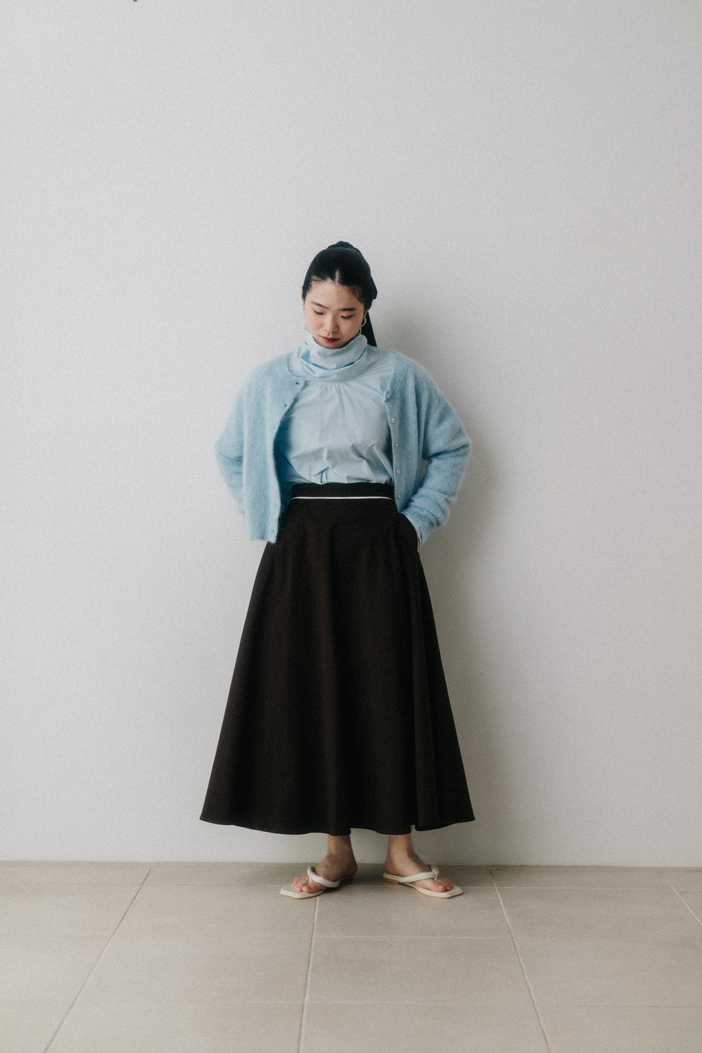 【ROOM.THE.ROOM】Alicia flare skirt